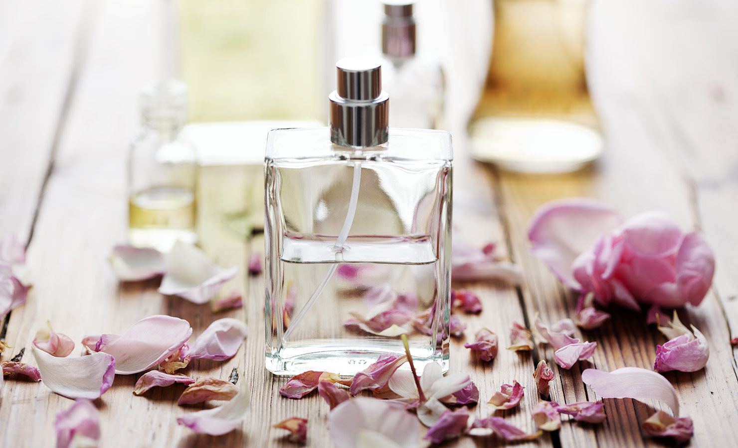 14 Ways to Spot Fake Perfume