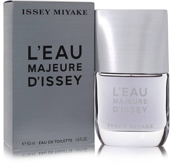 Issey Miyake L'Eau Bleue D'Issey Review - Here's What It Smells Like