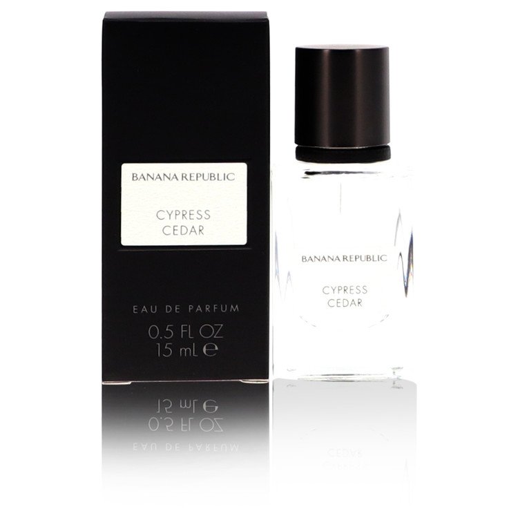 Banana Republic Cypress Cedar Perfume by Banana Republic 0.5 oz Eau De Parfum Spray (Unisex)