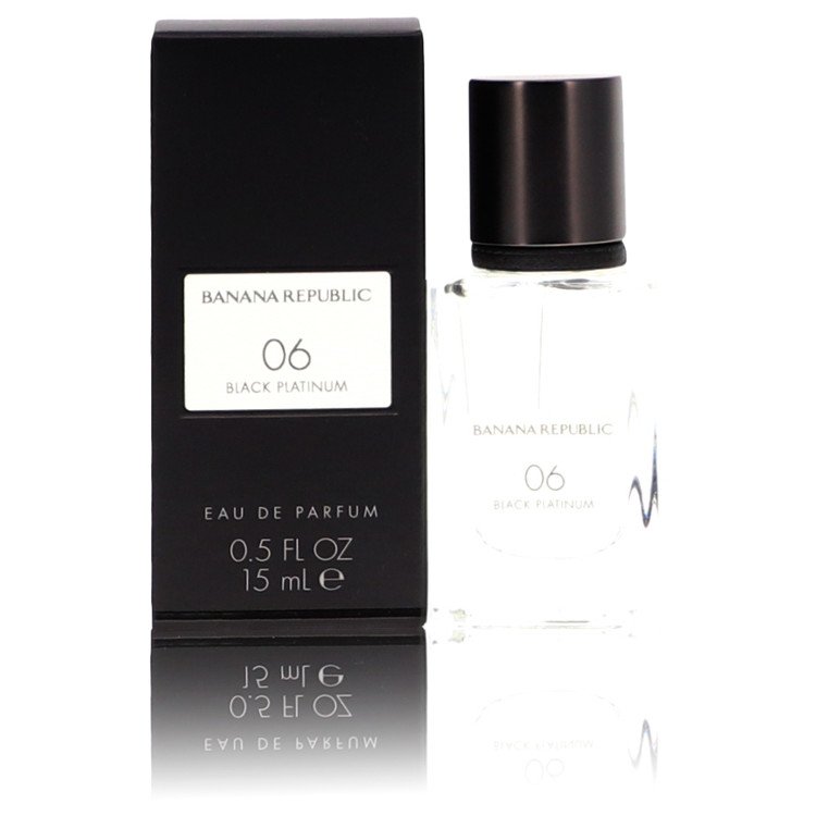Banana Republic 06 Black Platinum Perfume by Banana Republic 0.5 oz Eau De Parfum Spray (Unisex)