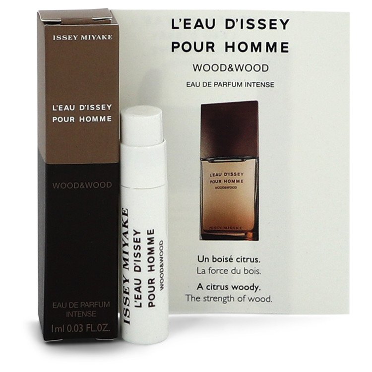 L'eau D'issey Pour Homme Wood & Wood Cologne by Issey Miyake 0.03 oz Vial (sample)