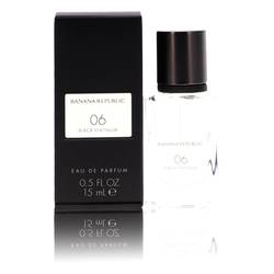 Banana Republic 06 Black Platinum Perfume by Banana Republic 0.5 oz Eau De Parfum Spray (Unisex)